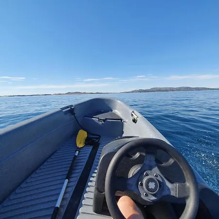 Sea, Jacuzzi, Beach, Seaview, Boat Holiday home